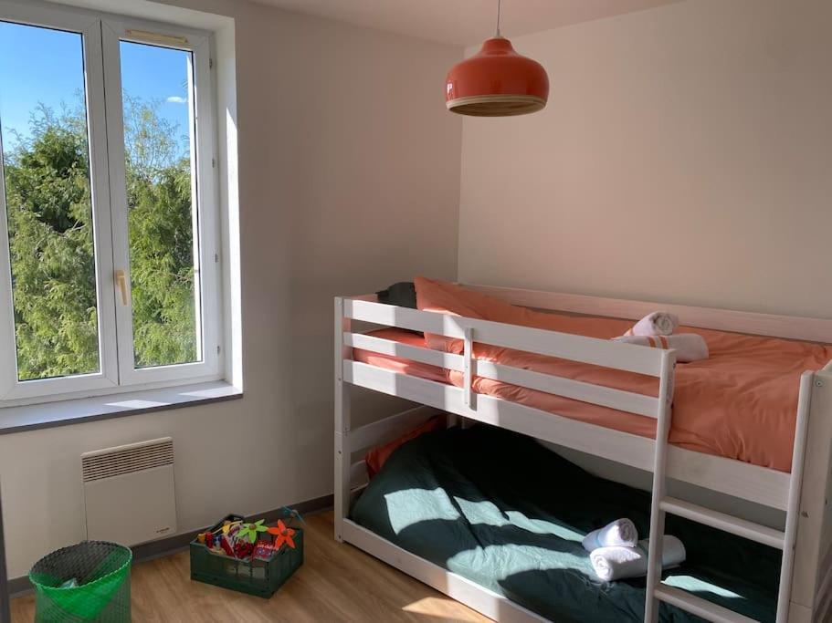 Appartement T4 Et Parking A 3Km Du Futuroscope Jaunay-Clan Exteriör bild